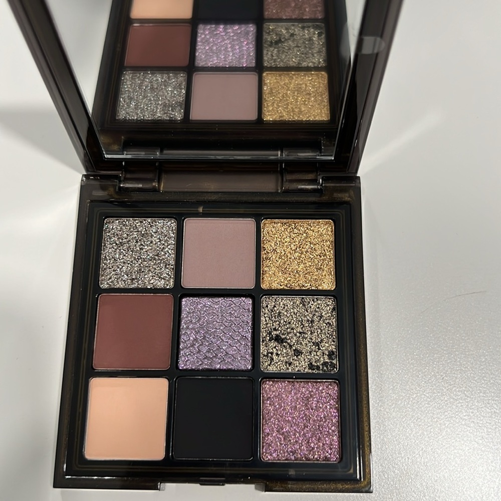 NIB Jaguar Huda Beauty Wild Obsessions Eyeshadow Palette